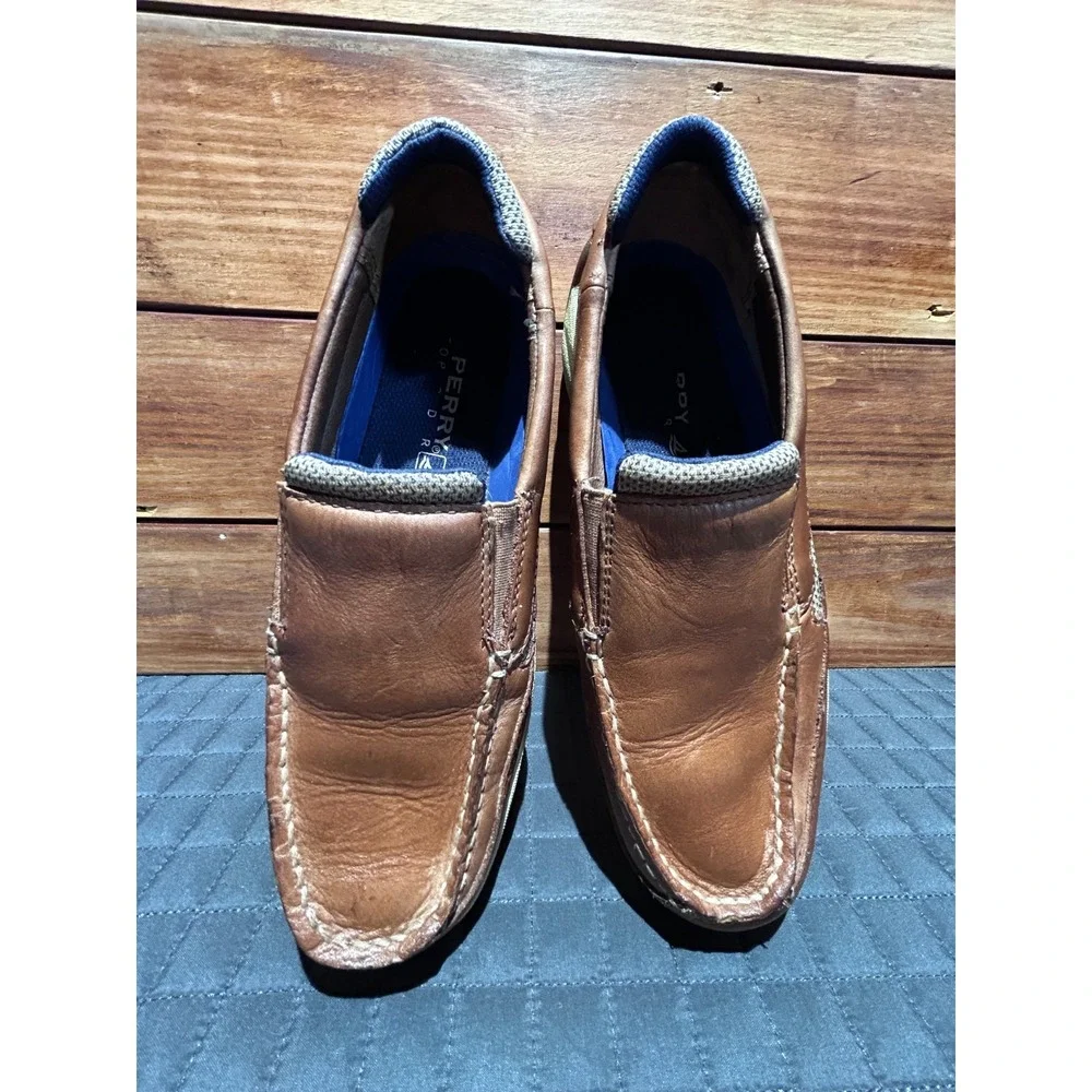 Sperry men intrepid